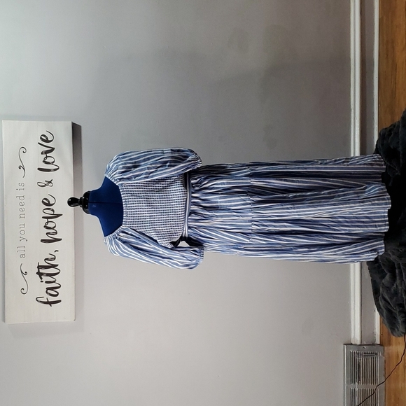 New Old Navy Striped Wrapped Maxi Dress - Picture 4 of 8